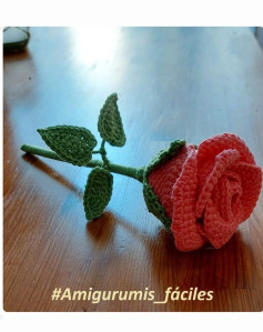 Gráfico de Rosa Amigurumi Fácil