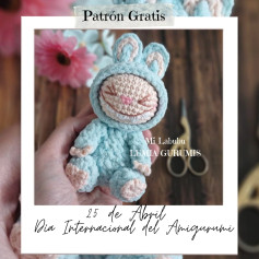 Patrón amigurumi de conejo gratis para el Día Internacional del Amigurumi