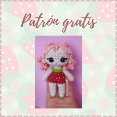 Patrón gratuito: Muñeca amigurumi de fresa