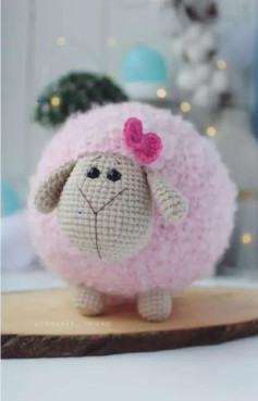 Crochet Pattern for Adorable Pink Sheep with Heart Accent
