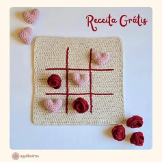 Jogo da Velha de Crochê com Corações e Rosas