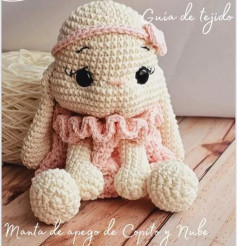 Mantita de conejo amigurumi: patrón detallado para tejedores