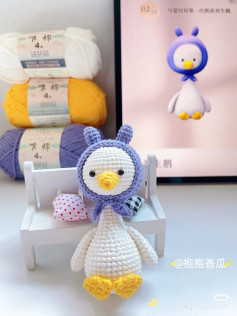 Mẫu Đan Amigurumi Chú Vịt Đội Mũ Len Dễ Thương