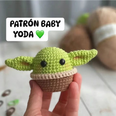 Patrón de amigurumi de Baby Yoda para principiantes