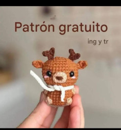 Patrón de amigurumi de reno adorable y gratuito para crochet