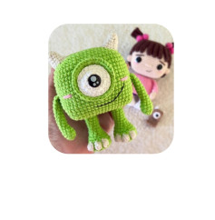 Patrón de amigurumi: Monstruo verde y niña de dibujos animados