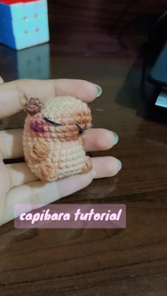 Patrón de crochet: Cómo hacer un capibara amigurumi