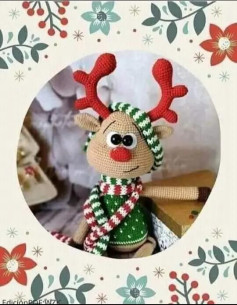Patrón de reno navideño tejido a crochet con bufanda colorida