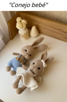 Patrón de tejido para conejitos de peluche adorables y tiernos