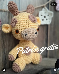 Patrón gratuito de jirafa amigurumi: crea tu propio juguete de peluche