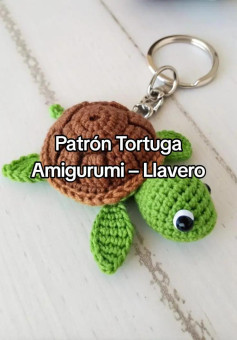 Patrón para Crear una Tortuga Amigurumi Llavero con Instrucciones Detalladas