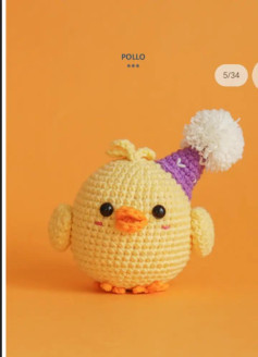 Pollito de Amigurumi con Sombrero Festivo: Patrón Fácil y Divertido