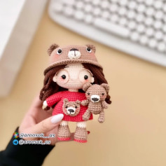 عروسک قلاب بافی دخترانه با لباس و کلاه خرسی