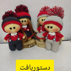 عروسک‌های قلاب‌بافی زمستانی با کلاه و شال گردن
