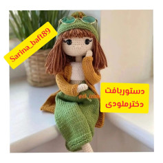 دستور بافت عروسک قلاب‌بافی با لباس زمستانی سلام دوستان عزیز😍😍