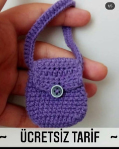Küçük Mor Örgü Çanta İçin Ücretsiz Tarif
