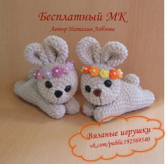 Милые вязаные зайчики с цветочными ободками