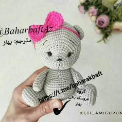 متن آموزشی بافت عروسک خرسی با کلاه صورتی