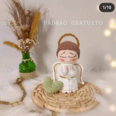 Anjo de Crochê com Coração Verde