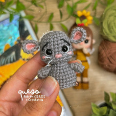 Crochet Your Own Cute Mouse with Free Pattern Guide