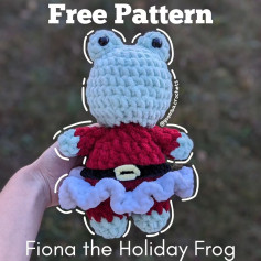 Crochet Your Own Fiona the Holiday Frog with This Free Pattern