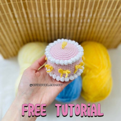 Free Crochet Cake Tutorial for Beginners