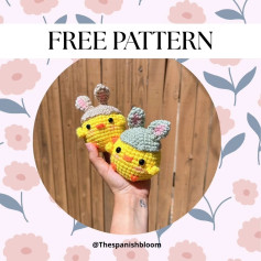 Free Crochet Pattern for Cute Chick Amigurumi with Bunny Ears