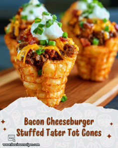 Bacon Cheeseburger Stuffed Tater Tot Cones 🍔🥓🧀