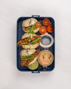 Bánh Bao Gua Bao Thịt Heo Xé Cay Đậm Đà Hương Vị