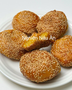 Bánh Bí Đỏ Mè Rang Giòn Tan Hấp Dẫn