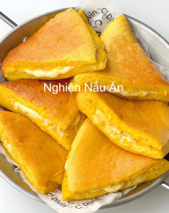 Bánh Bí Đỏ Phô Mai Tan Chảy Thơm Ngon