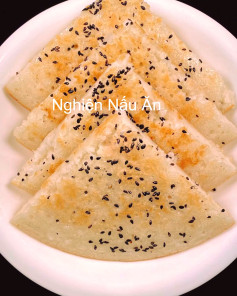 Bánh Gạo Chiên Mè Đen Giòn Rụm Thơm Ngon