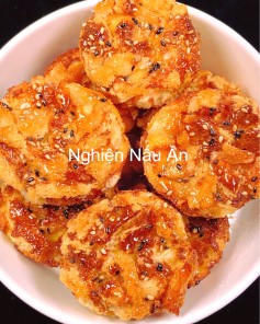 Bánh Mì Nướng Sữa Trứng Mè Đen Giòn Tan