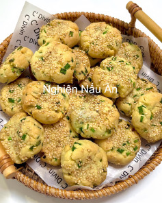 Bánh Quy Hành Mè Giòn Tan Hấp Dẫn