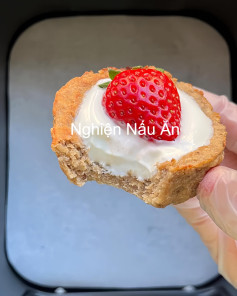 Bánh Yến Mạch Sữa Chua Dâu Tươi Ngọt Ngào Thơm Mát