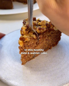 Blender Bliss: Date and Walnut Oat Cake