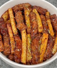 Bò Lúc Lắc Xào Khoai Tây Giòn Rụm