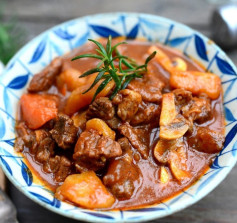 Bò Sốt Vang Đỏ Thơm Ngon, Đậm Đà Hương Vị Việt