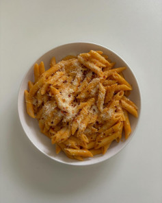 Buffalo Bliss: Spicy Creamy Pasta Delight