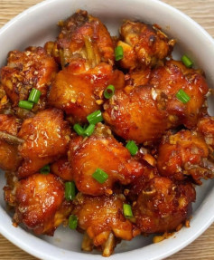 Cánh Gà Chiên Giòn Thơm Ngậy Vị Mắm