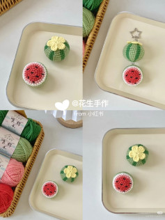 Chart dưa hấu 🍉và nửa quả dưa hấu.