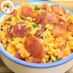 Cơm Chiên Lạp Sườn Thơm Ngon Đậm Đà