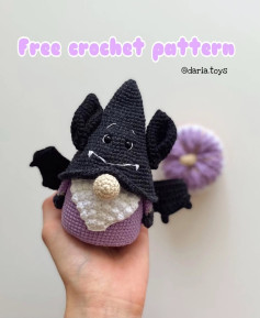Cute Crochet Bat Pattern for Beginners and Amigurumi Lovers