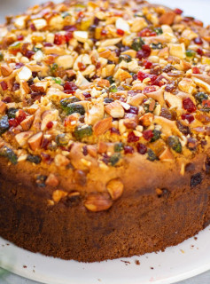 Eggless Tutti Frutti Cake