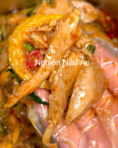 Gỏi Đùi Gà Dưa Chuột Sốt Chua Ngọt Đậm Đà