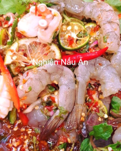 Gỏi Hải Sản Sốt Thái Chua Cay Hấp Dẫn