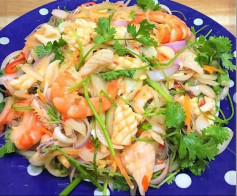 Gỏi Miến Hải Sản Chua Cay Đậm Đà