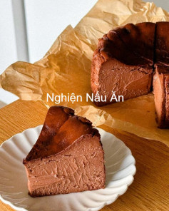 Bánh phô mai sô cô la Basque tan chảy trong miệng thơm ngon