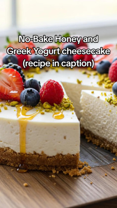 No-Bake Honey and Greek Yogurt cheesecake
