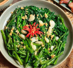 Rau Muống Xào Tỏi Giòn Ngon, Thơm Lừng Hương Tỏi
